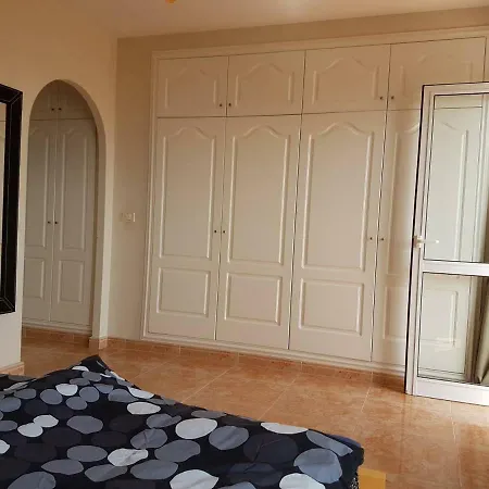Roque Del Conde With Fantastic Sea View, Terrace, Pool, Wifi, Sat-tv, Garage 펜션 아데제