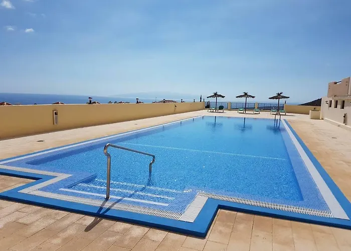 Будинок відпочинку Roque Del Conde With Fantastic Sea View, Terrace, Pool, Wifi, Sat-tv, Garage Адехе